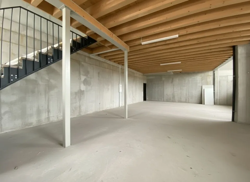 À louer - Halle artisanale modulable de 245 m² Saint-Aubin (FR)