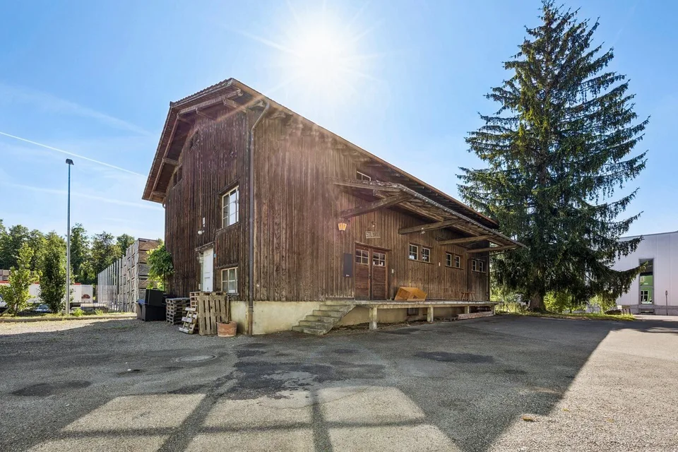 Grange avec beaucoup de charme et son propre jardin