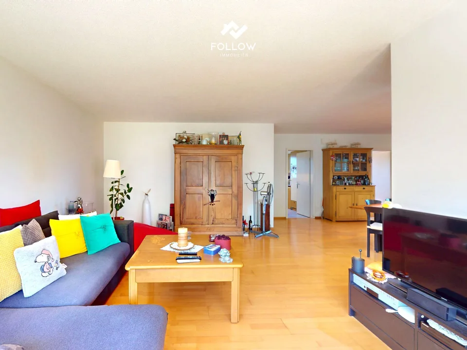 Condominium spacieux et familial de 3,5 pièces avec balcon et place de parking