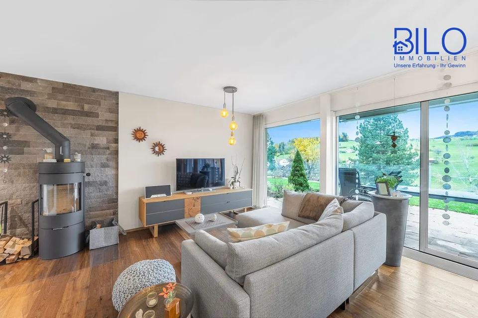Dreamlike living in a fog-free location with mountain and valley views