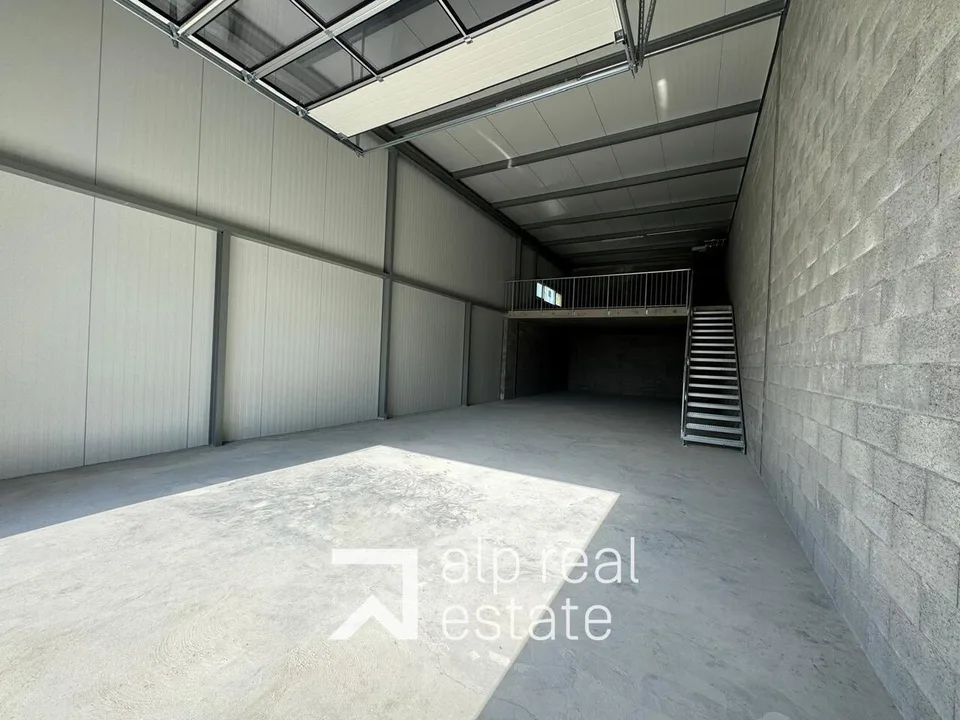 Modulares Raum von 160m² - Flexibilität & strategische Erreichbarkeit A9