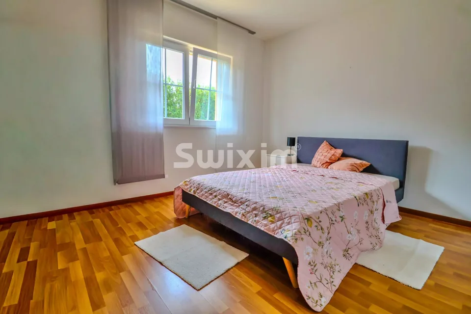 Exklusiv! Einfamilienhaus in Wohngegend! – Foto 7 von 10