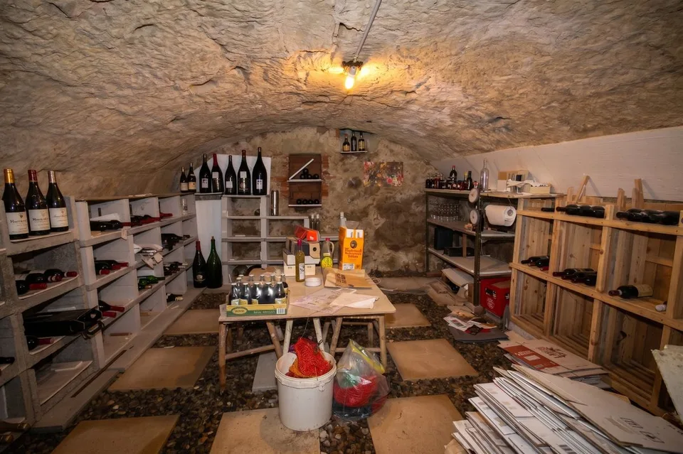 Maison contiguë à rénover – photo 9 sur 11