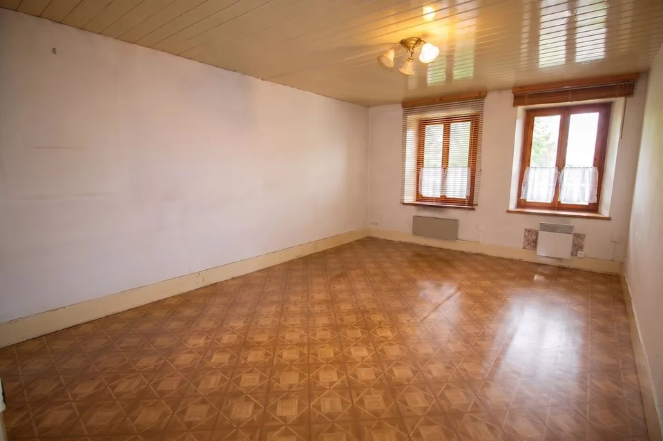 Maison contiguë à rénover – photo 6 sur 11