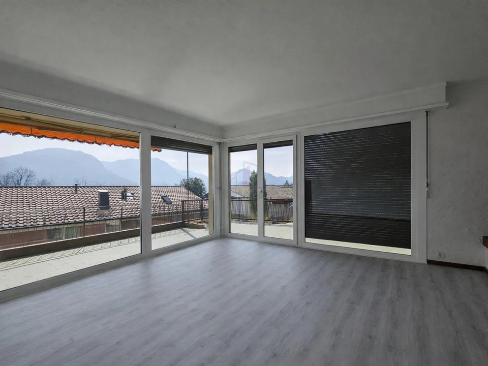RINNOVATO, AMPIA TERRAZZA E VISTA SPLENDIDA