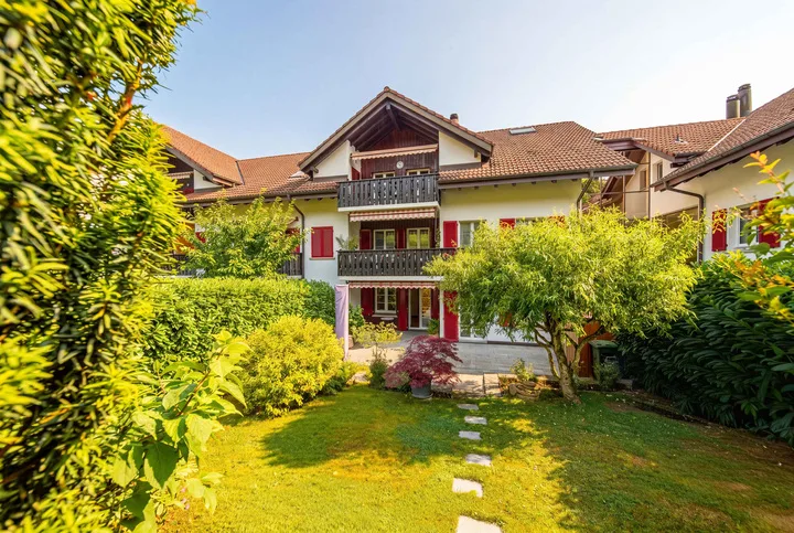 RAUM. RUHE. GARTEN - 5.5 ZIMMER WOHNUNG IN MÄGENWIL