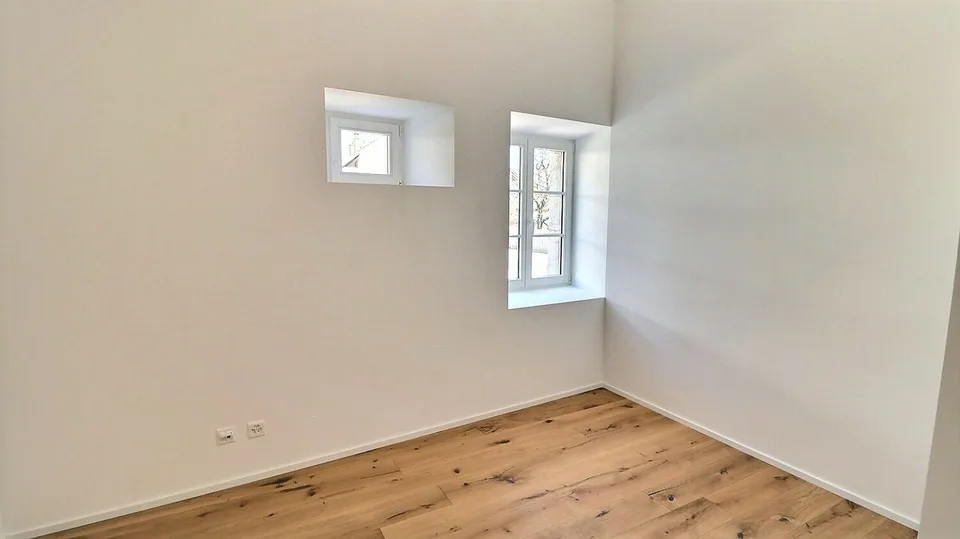 Renovierte Duplexwohnung mit Seeblick in der Nähe von Rolle