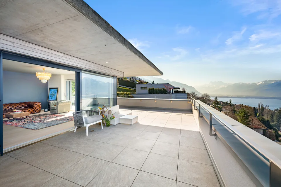 Superbe attique moderne avec vue panoramique proche de Montreux
