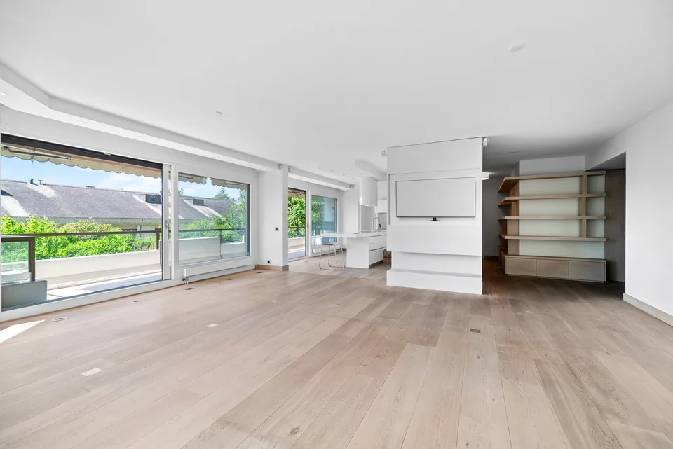 Beau duplex, 6,5 pièces, avec piscine, jardin au coeur de Champel