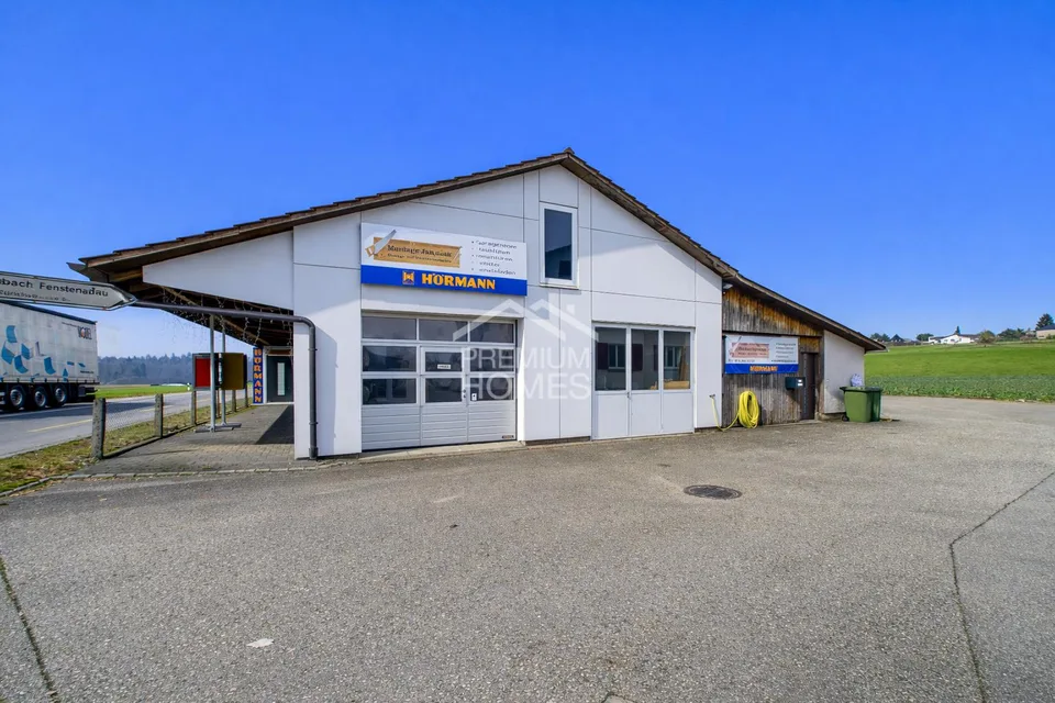 Grosszügige Gewerbeliegenschaft mit Wohnhaus