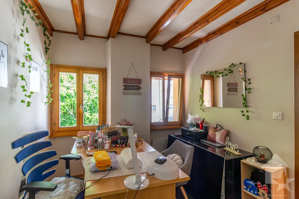 Maison villageoise avec duplex 3.5 pièces de 90 m2 et local commercial – Foto 7 von 13