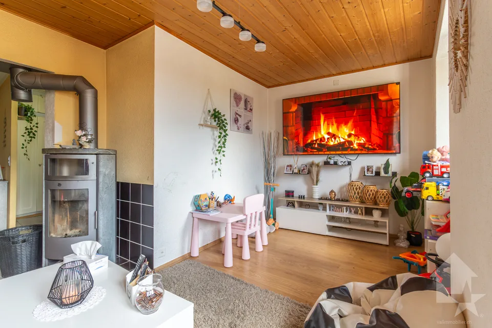 Maison villageoise avec duplex 3.5 pièces de 90 m2 et local commercial