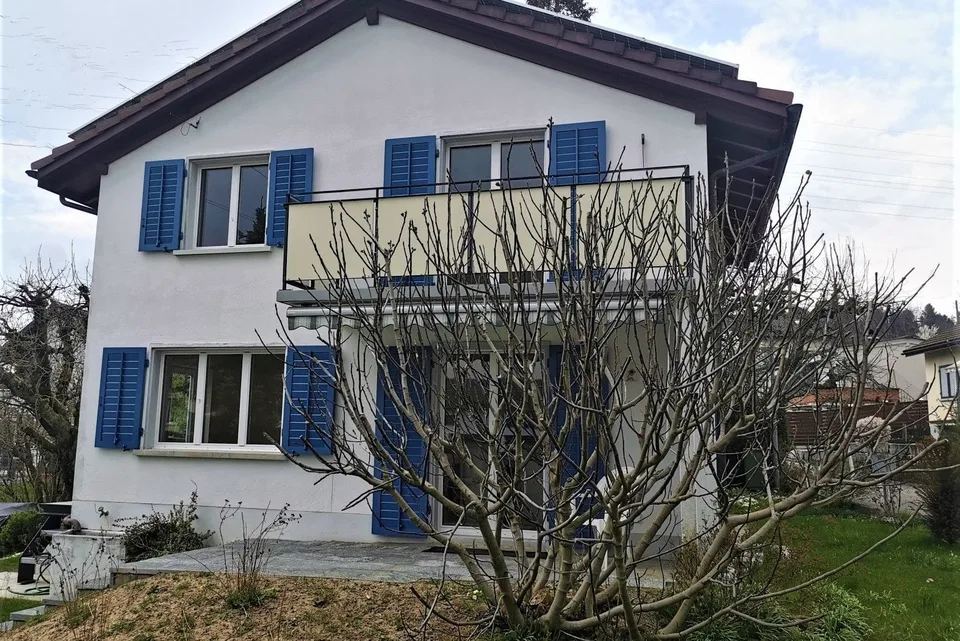 4.5-Zi.-Einfamilienhaus mit grossem Garten in Gränichen