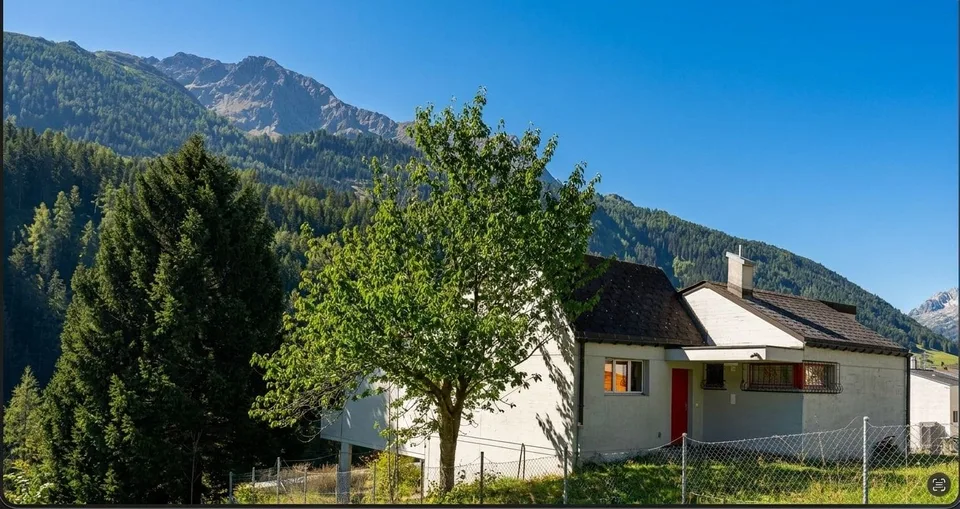 6-Zimmer-Einfamilienhaus mit Bergsicht in Airolo kaufen