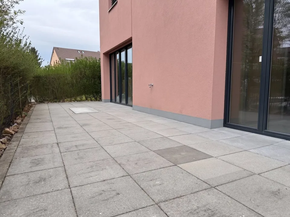 Versatile advertising space with visibility in Frenkendorf for rent
