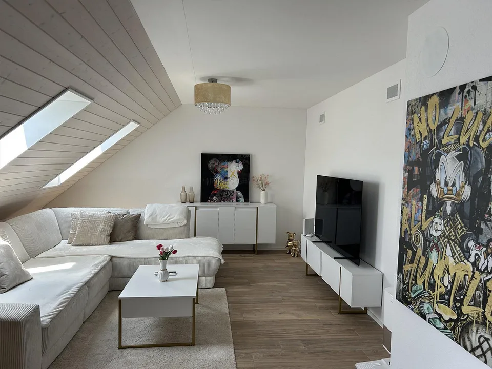 Appartement en attique confortable au standard de propriété