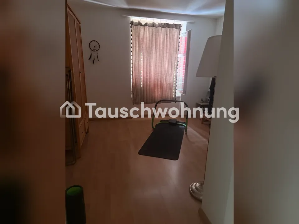 Offering 3-room apartment in District 4, 60 m² - looking for a quieter home