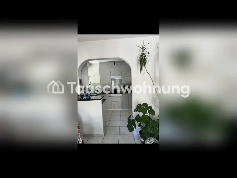 Offering 3-room apartment in District 4, 60 m² - looking for a quieter home