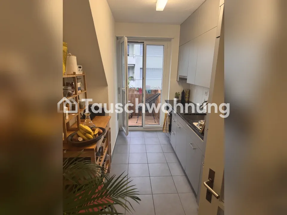 Schöne 3 Zimmer Altbauwohnung