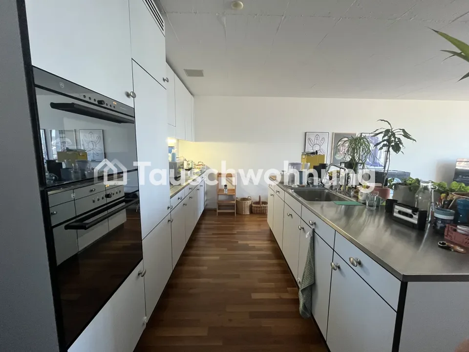 Zürich 3 against 2, dream apartment at Altstetten station