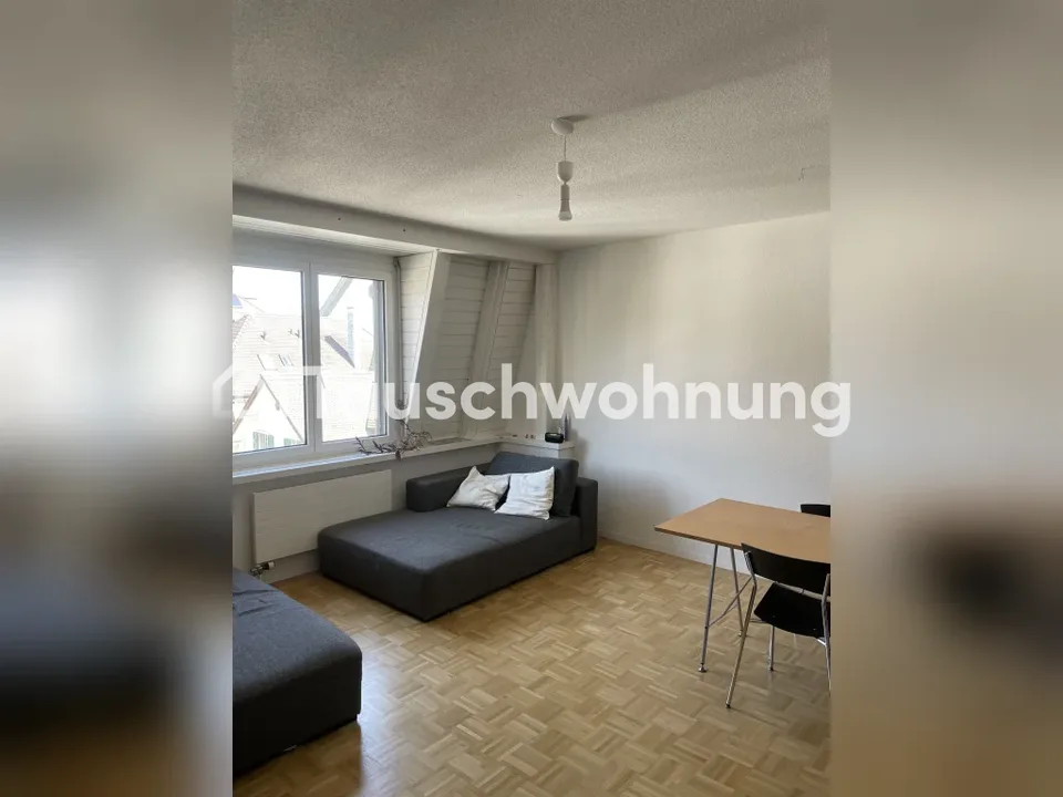 3-room old building apartment in Wiedikon with plenty of light