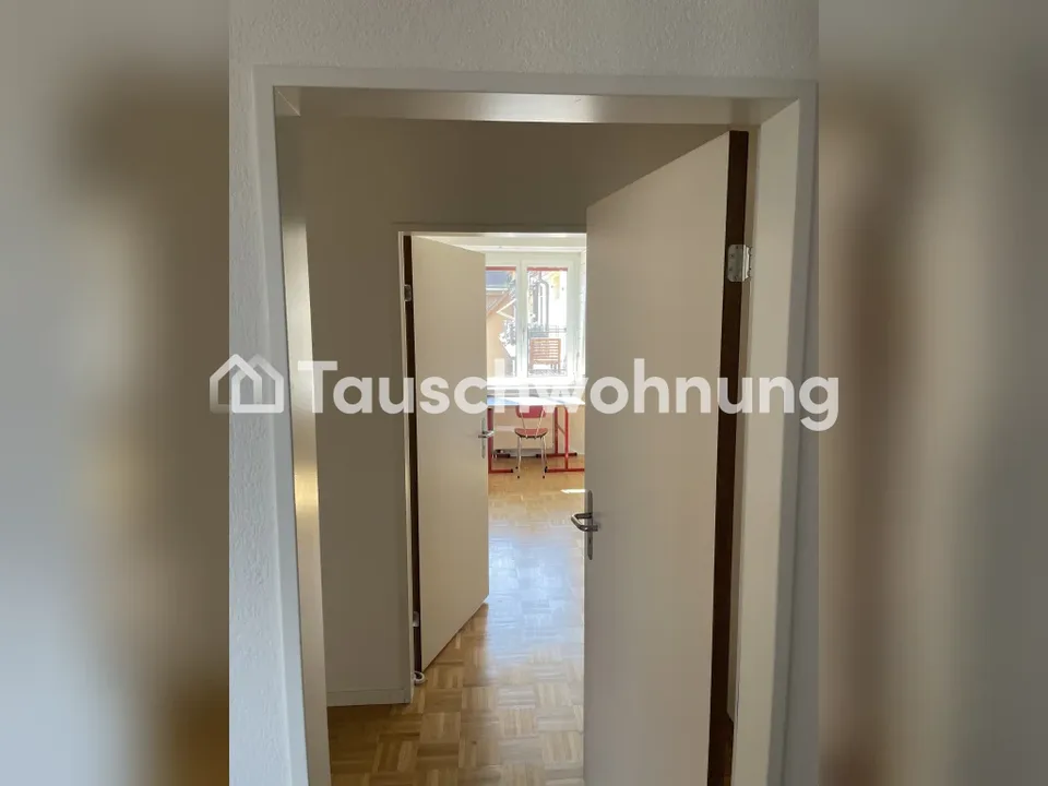 3-room old building apartment in Wiedikon with plenty of light