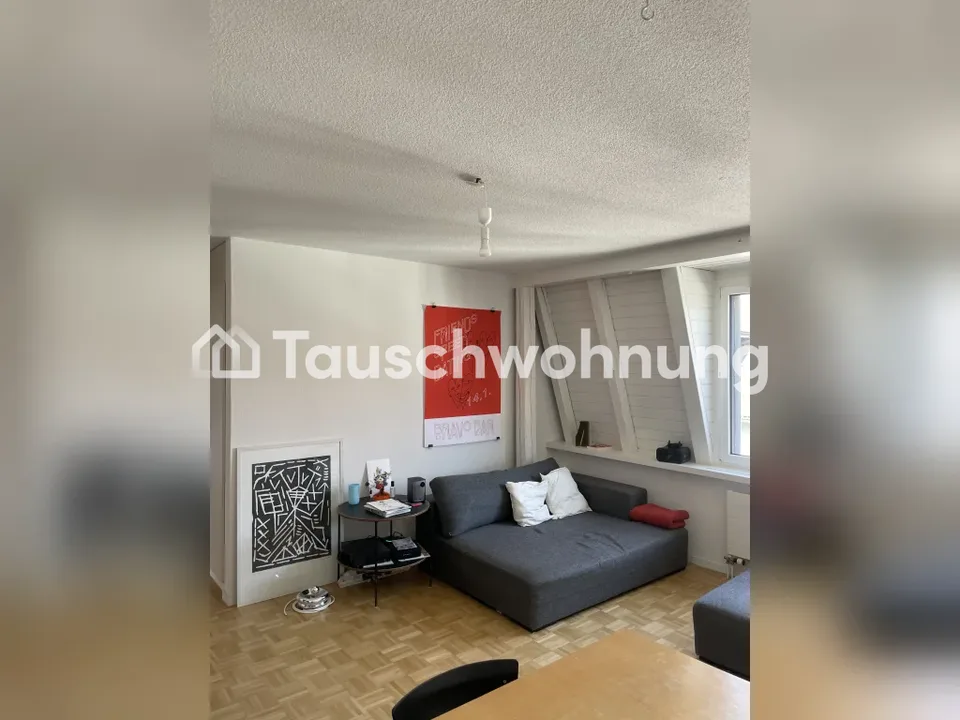 3-room old building apartment in Wiedikon with plenty of light