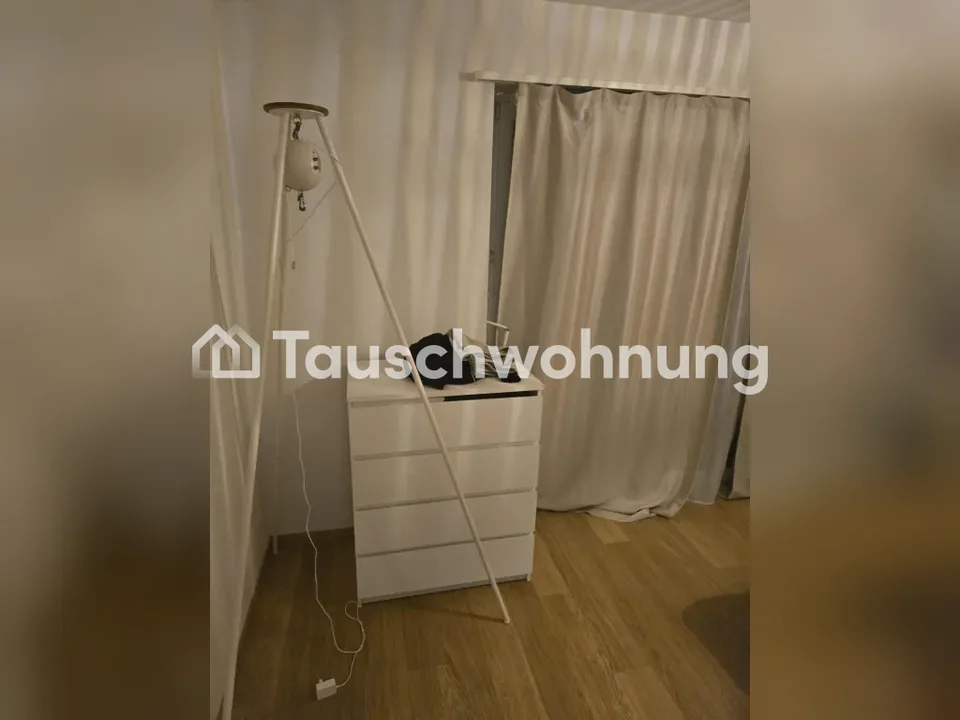 Tausche 2 Zimmerwohnung mit Garten+Garage in Wollishofen