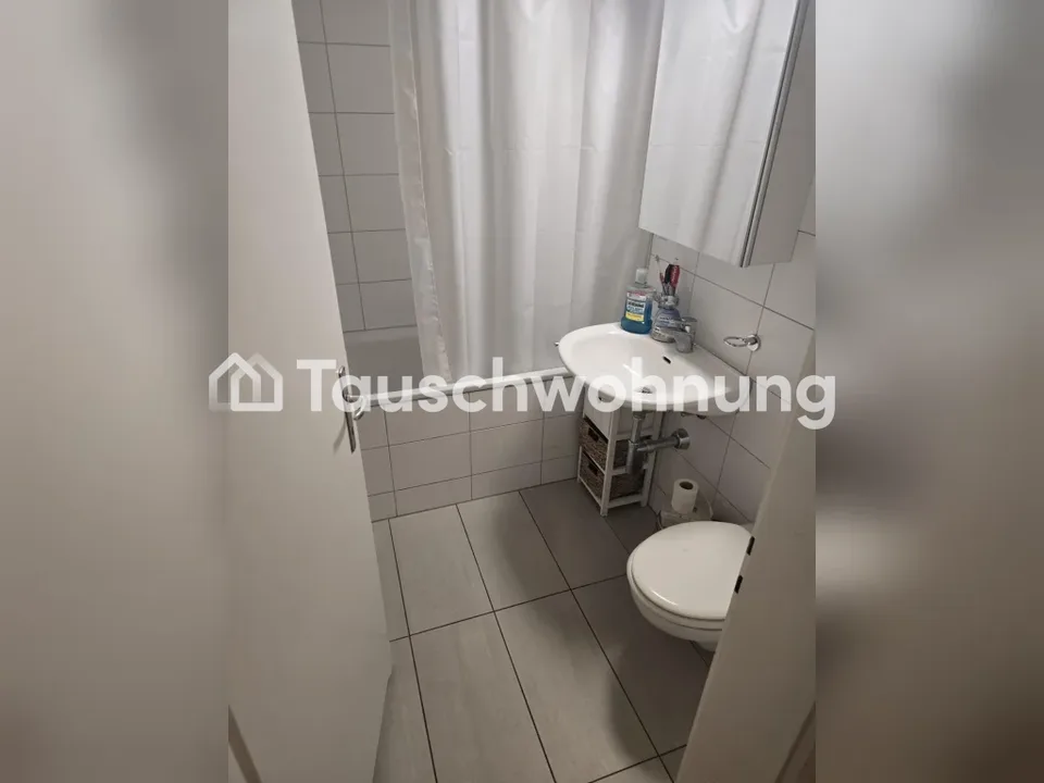 Tausche 2 Zimmerwohnung mit Garten+Garage in Wollishofen