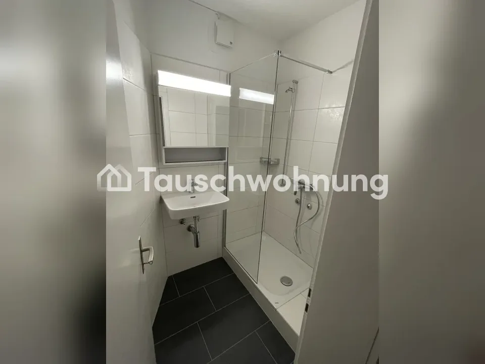 3 Zi Whg mit Balkon gegen größere Wohnung