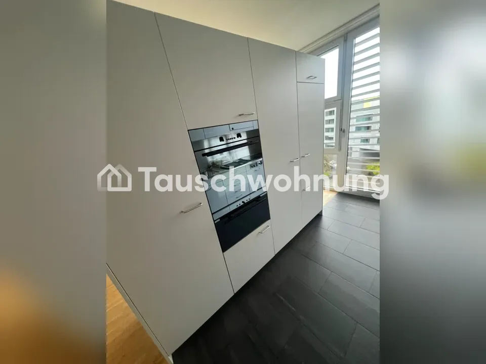 Appartamento 3.5 stanze con balcone e prato – foto 7 di 13