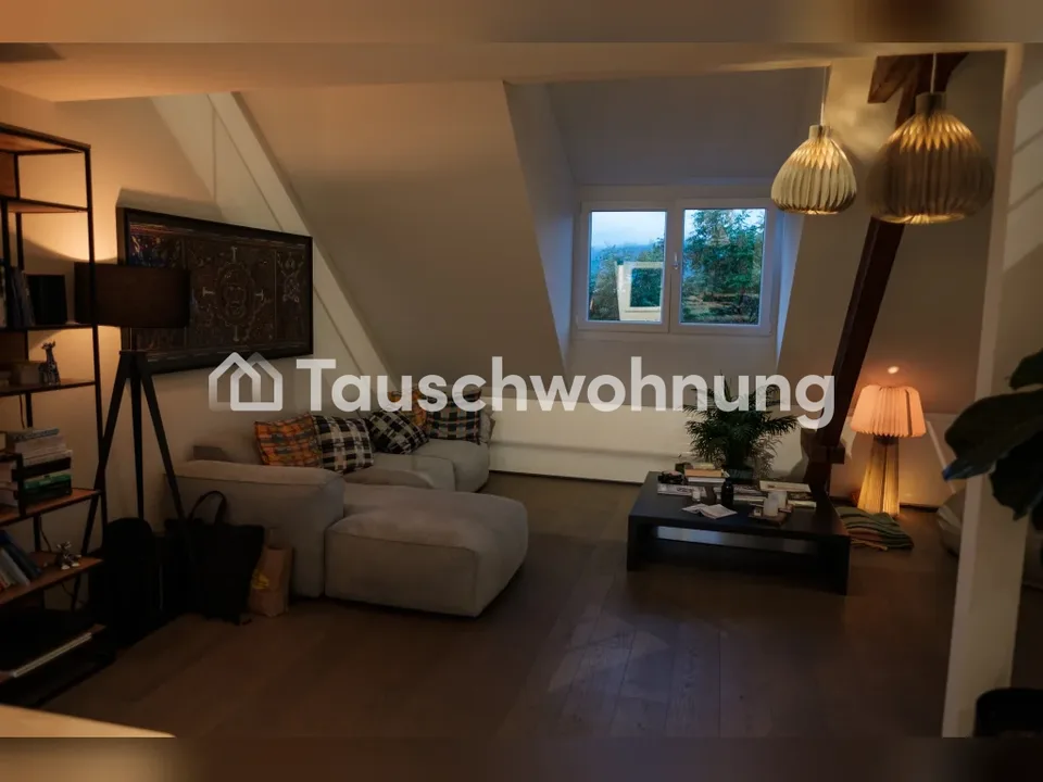 Helle Dachwohnung mit Galerie in der Nähe der Josefwiese