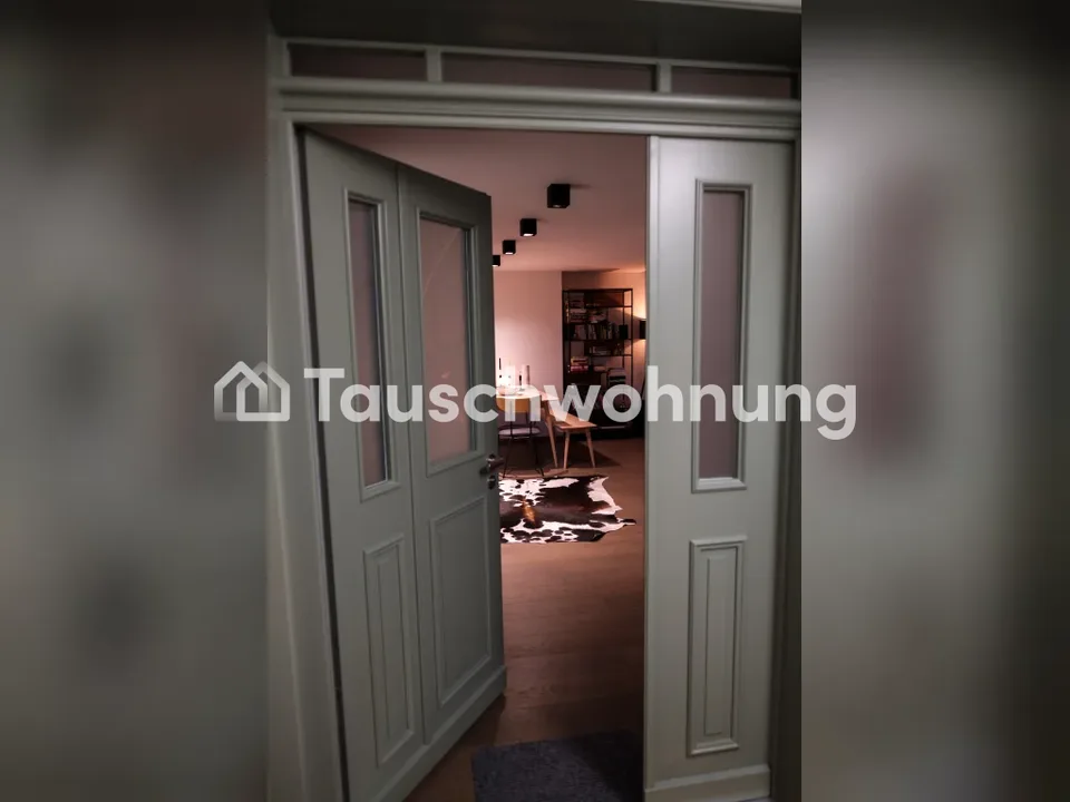 Helle Dachwohnung mit Galerie in der Nähe der Josefwiese