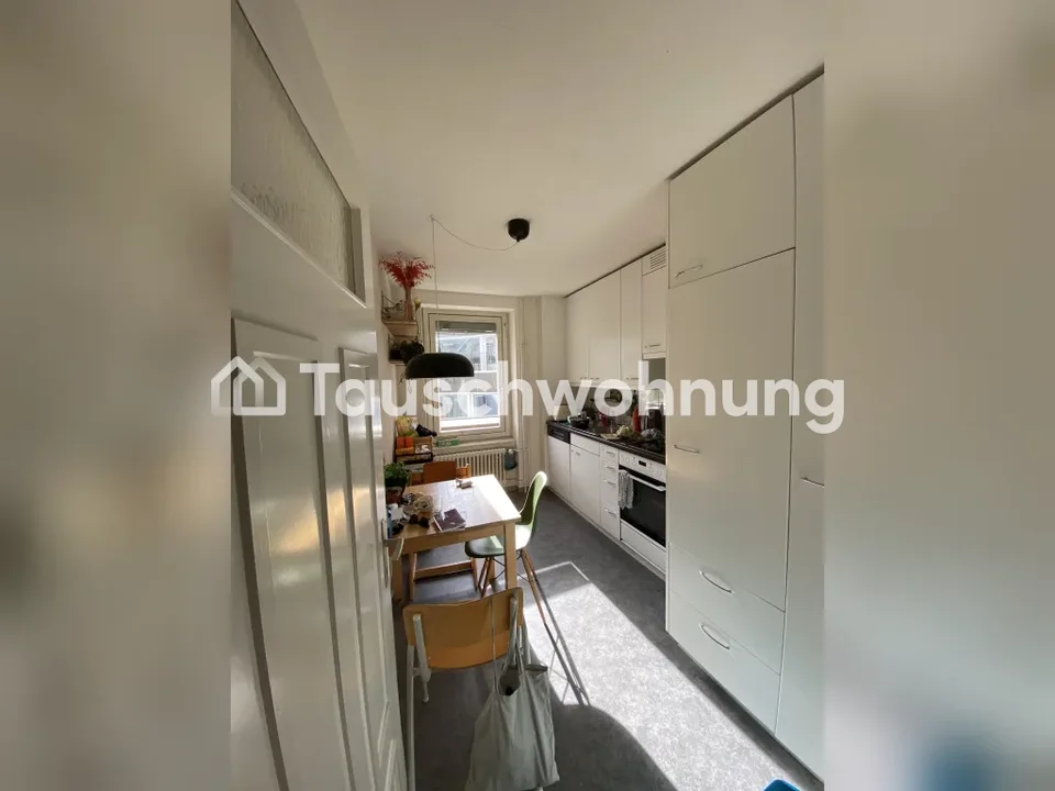 Zentrale Altbauwohnung mit Dachterrasse