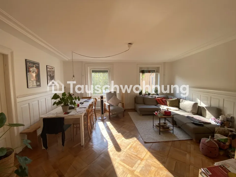 Zentrale Altbauwohnung mit Dachterrasse
