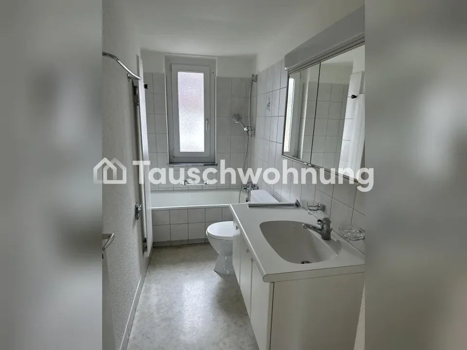 Wollishofen -geräumige Single oder Pärchen Wohnung + Balkon