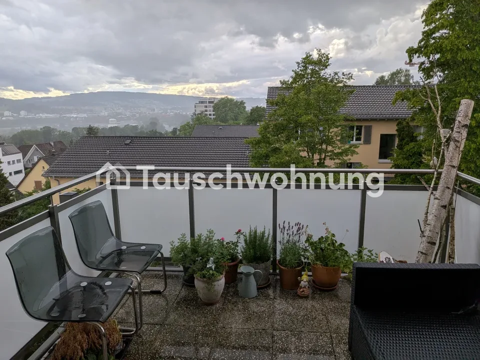 3.5 Zi, mit grossen Balkon und Aussicht über Stadt in Höngg
