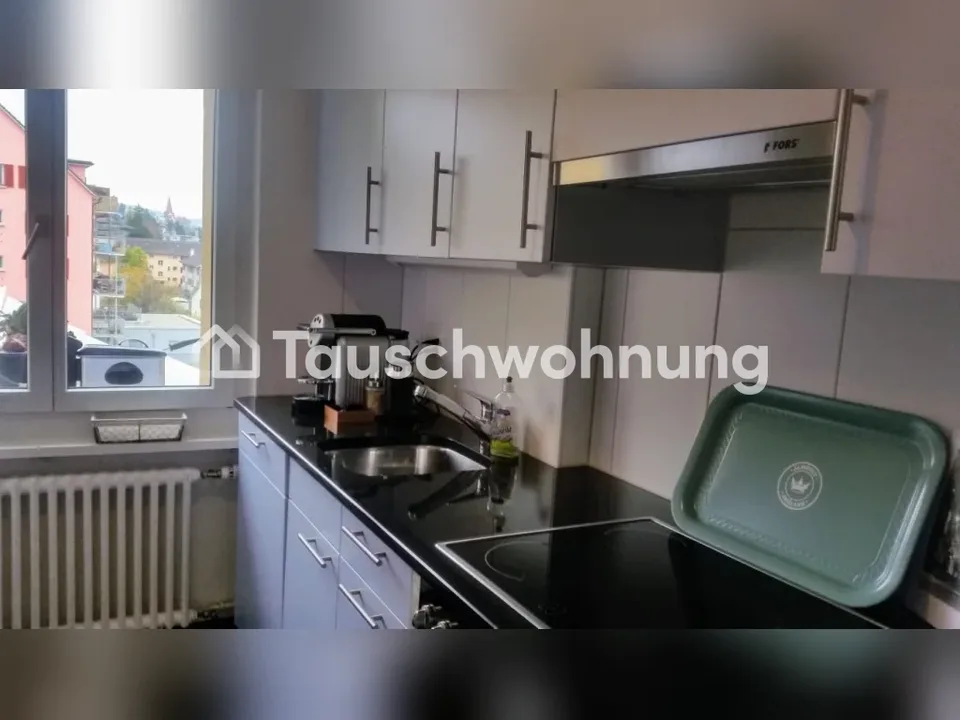 3.5 Zi, mit grossen Balkon und Aussicht über Stadt in Höngg