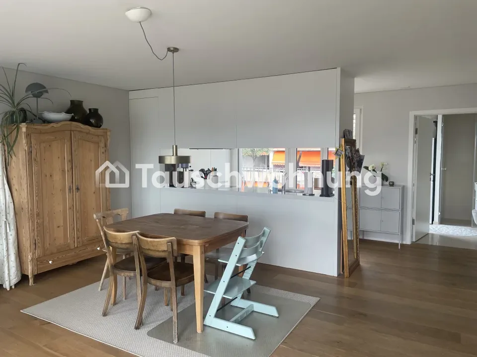 Sehr helle 2.5 Zi.Attika-Neubau mit Traumaussicht