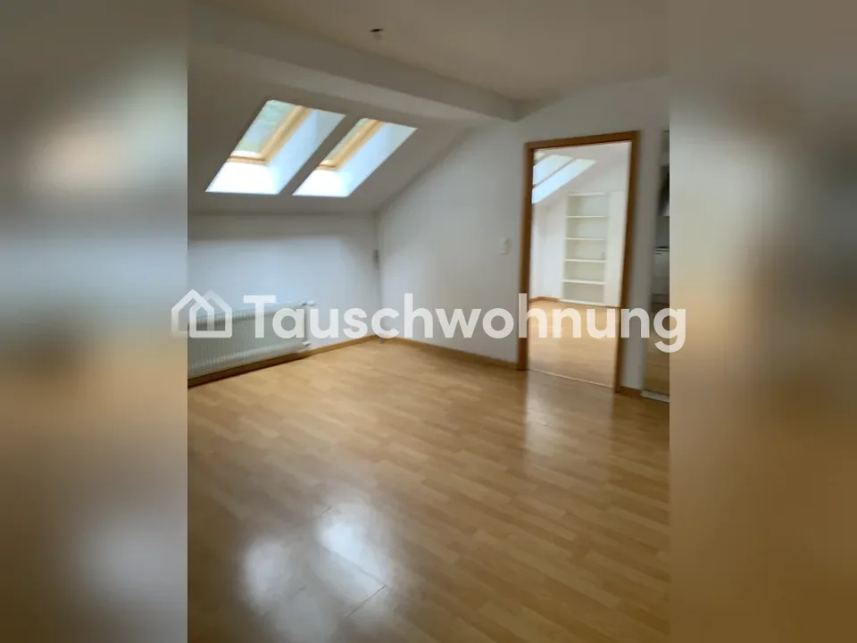 Altbau Wohnung kleines Haus ( 1Stock und Garten PP inkl.)