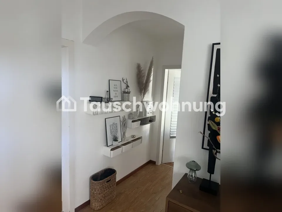 Helle zentrale 2.5 ZimmerWhg gegen vergleichbare Dachwohnung