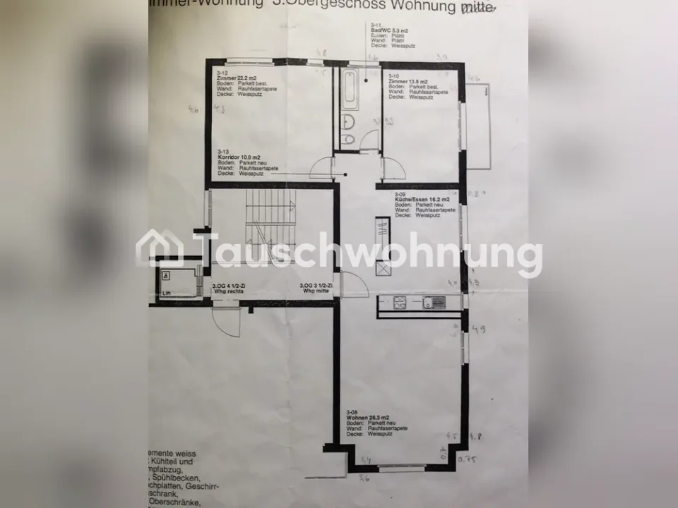 Helle Eckwohnung mit Balkon