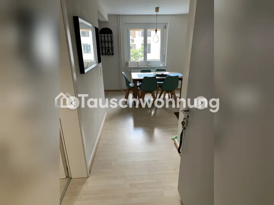 Tausche 2.5 Zi, in Wiedikon im 2.OG gegen grössere Wohnung