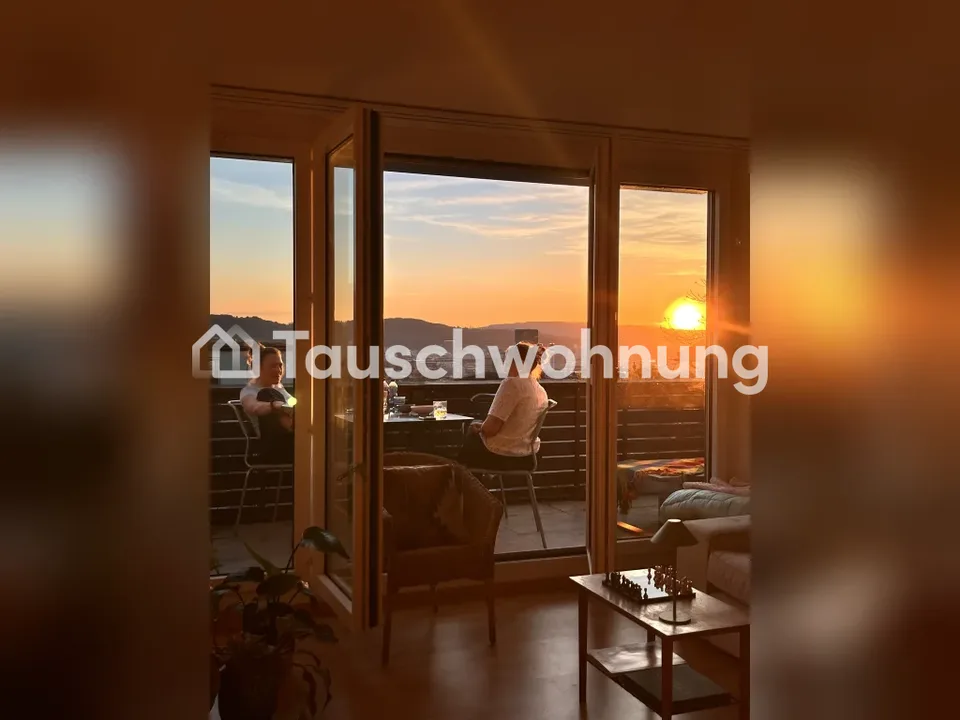 Schöne helle Wohnung mit Aussicht