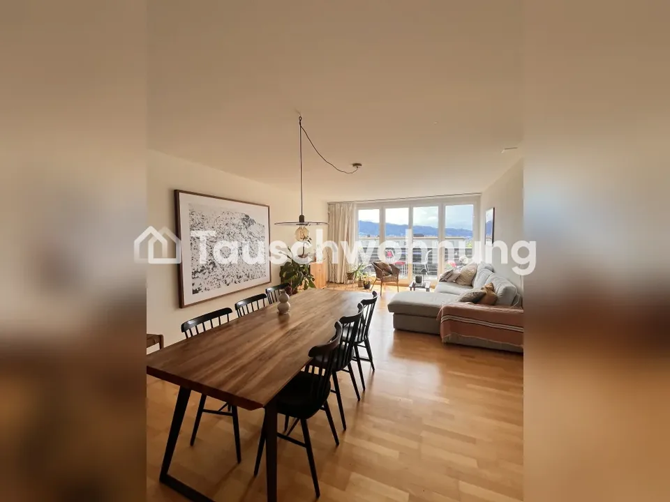 Schöne helle Wohnung mit Aussicht