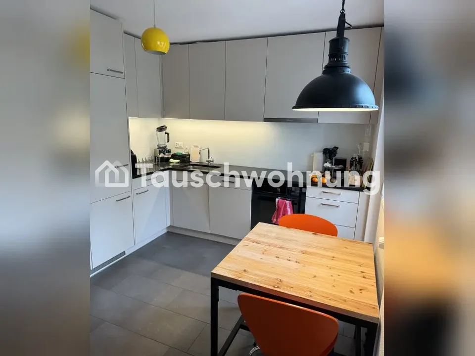 très central moderne + lumineux appartement en penthouse avec terrasse dans le K4