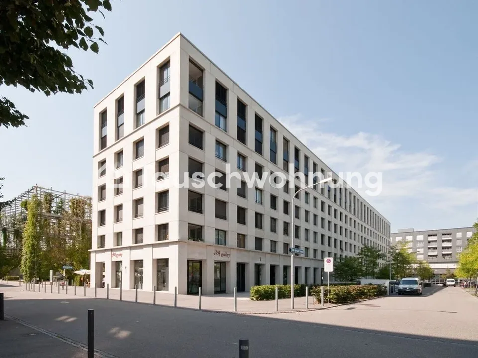 2.5 Zimmer Modern building 2min from Oerlikon trainstation
