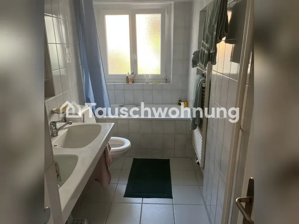 Quiet and bright old building apartment in family neighborhood K6