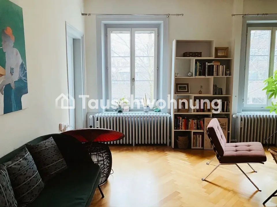 Grosse Altbauwohnung mit hohen Decken, Balkon &amp; Dachterrasse