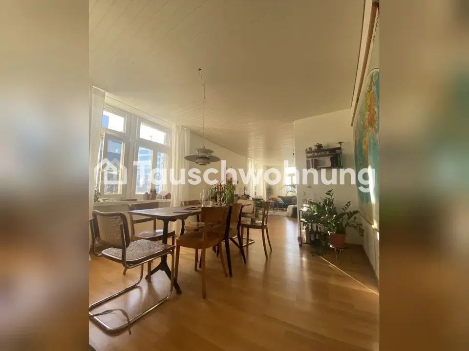 Grosszügige 3,5 (eigentlich 4)-Zimmerwohnung in Wiedikon